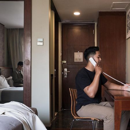 House Sangkuriang Hotel Bandung Exterior photo