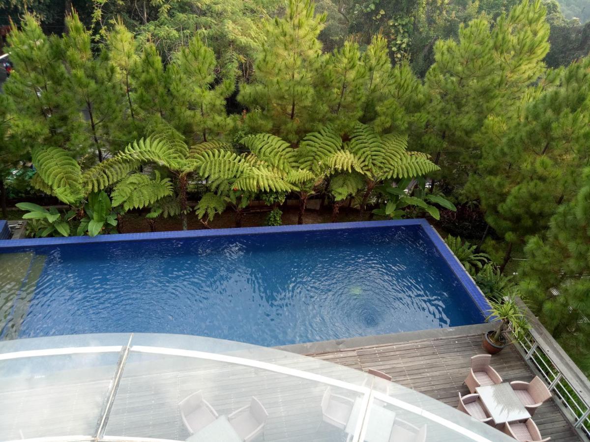 House Sangkuriang Hotel Bandung Exterior photo