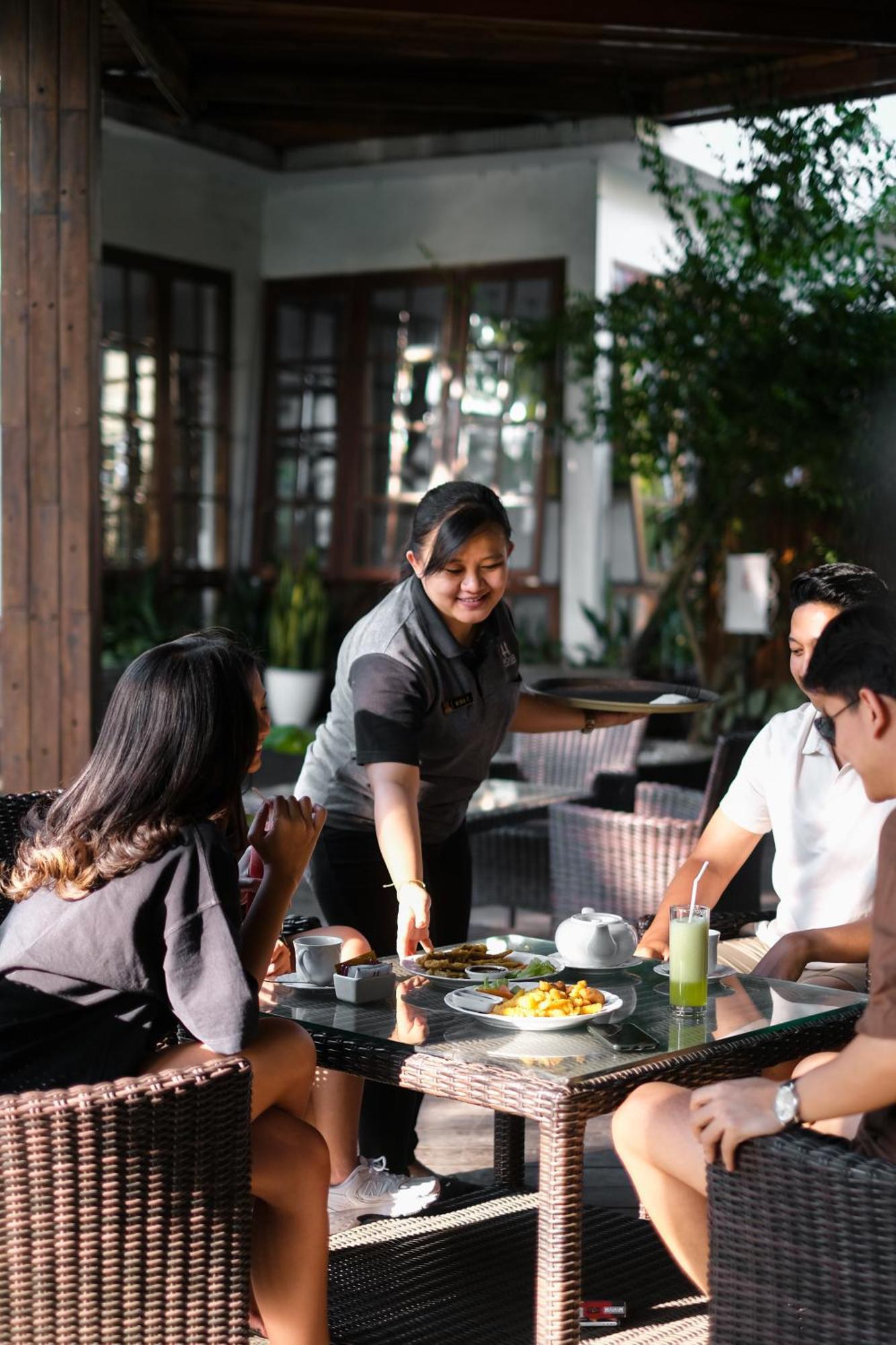 House Sangkuriang Hotel Bandung Exterior photo